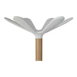 Portemanteau sur pied, fût en bois, 6 patères NAHOW ALBA - Portemanteau sur pied ALBA NAHOW hêtre et blanc, tête à 6 patères, détail