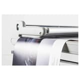 Tirage engagé sous le presse-feuille transparent de la coupeuse de plans NEOLT Trim-W 150