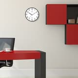 Horloge murale à quartz, Ø 25 cm NESSY noir UNILUX - Horloge murale à quartz UNILUX NESSY noir, en situation dans un bureau