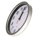 Horloge murale radio-pilotée, Ø 25 cm run radio argent MAUL - Horloge murale radio-pilotée MAUL run radio argent, vue de biais