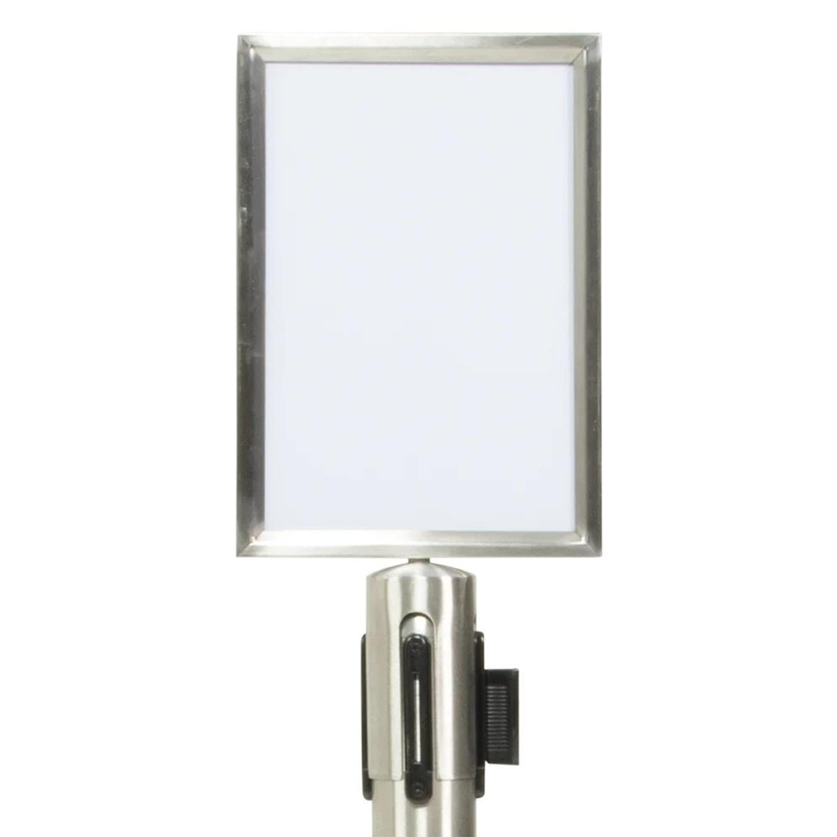A4 portrait Cadre d'information pour poteau RETRACTABLE EUROPEL - Cadre d'information A4 EUROPEL inox brossé en tête de poteau RETRACTABLE (poteau non fourni)