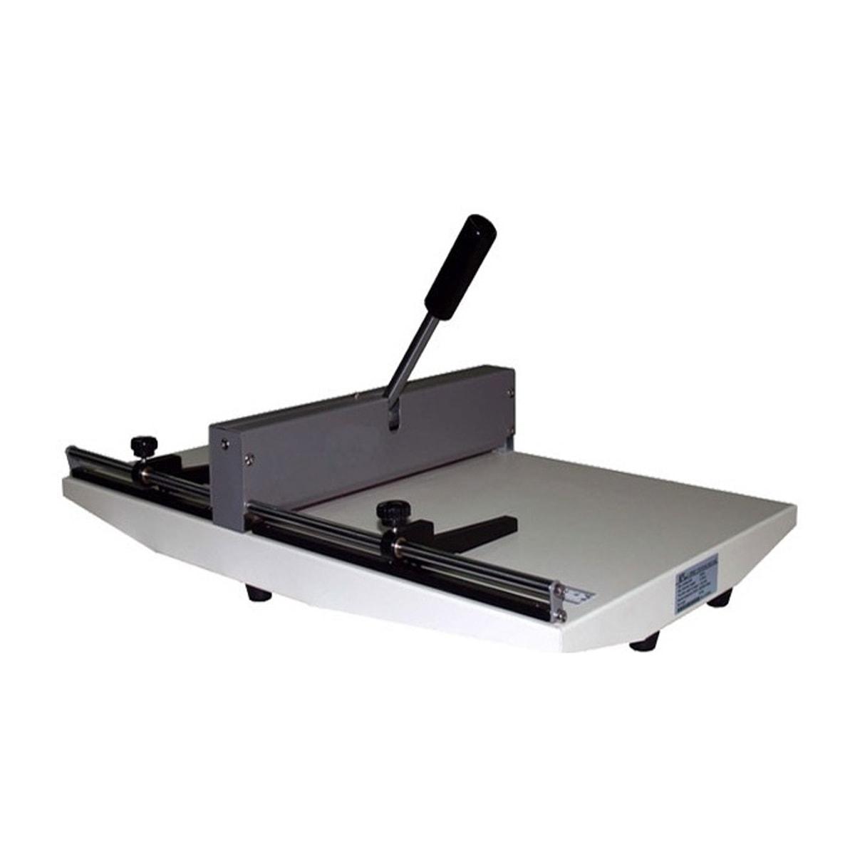 Raineuse manuelle Falcon K C46 avec sa barre de rainage et sa table de 600 x 495 mm